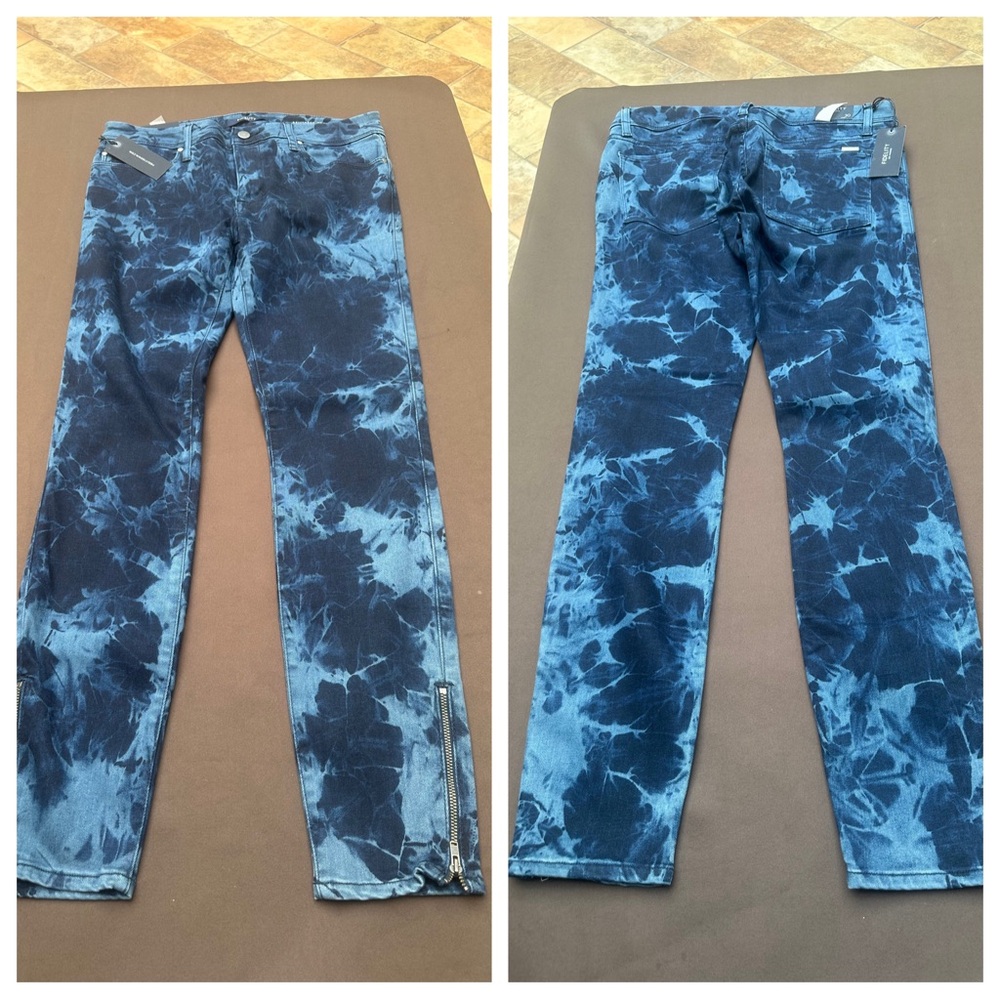 NWT Fidelity Belvedere Zip Crop denim size 30
Inseam 28”
High Rise Ultra slim